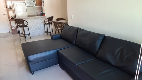 Apt 100 meters from Bombinhas beach wide comfortable great location