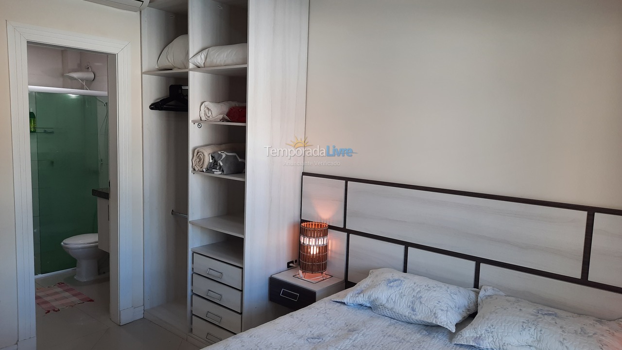 Apartment for vacation rental in Bombinhas (Praia de Bombinhas)