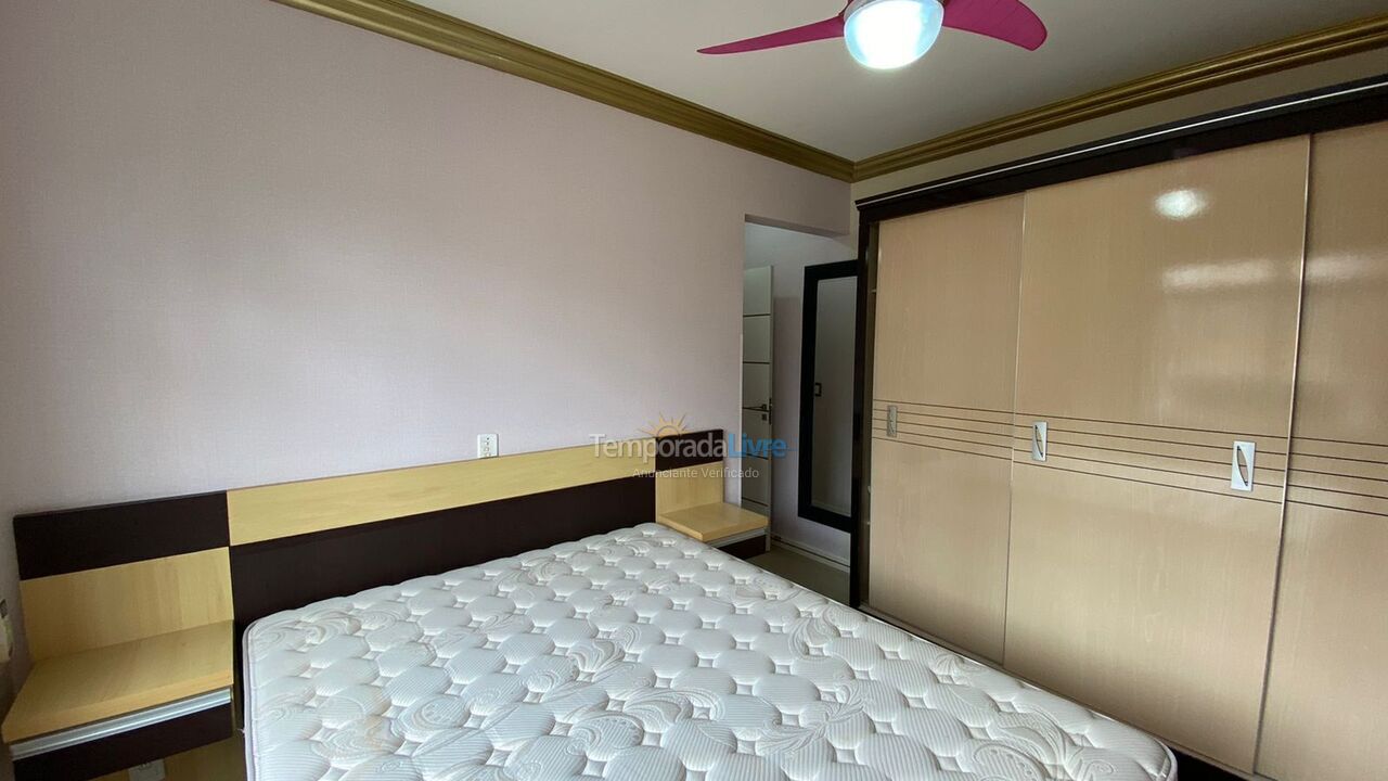 Apartamento para aluguel de temporada em Itapema (Centro)