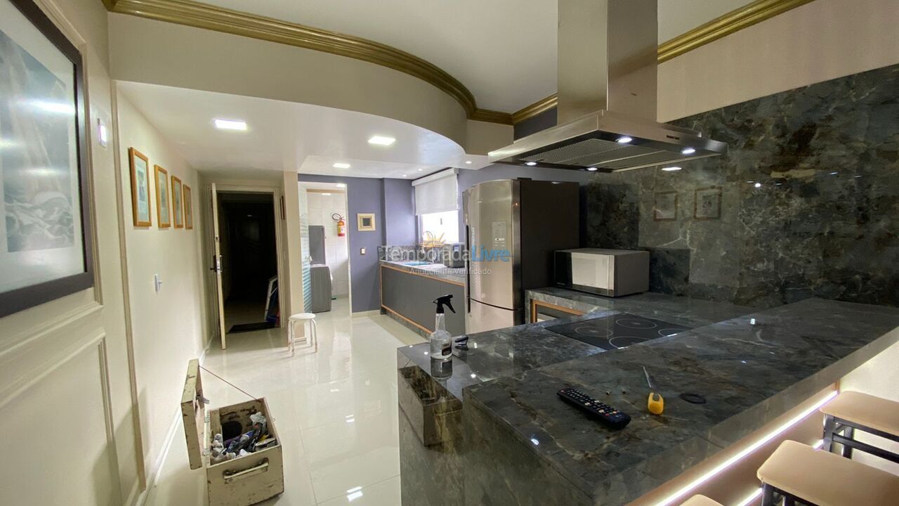 Apartamento para aluguel de temporada em Itapema (Centro)