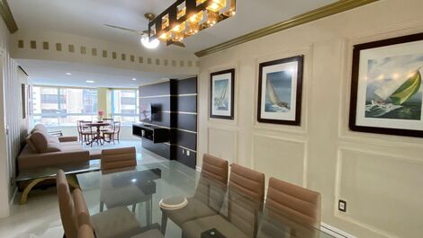 Apartamento de Luxo de 3 Dormitorios com vista lateral para mar