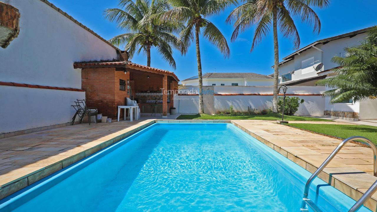 House for vacation rental in Guarujá (Jardim Acapulco)