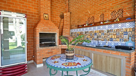 Beautiful House in Acapulco for 10 People with Pool, Barbecue and Wi-Fi