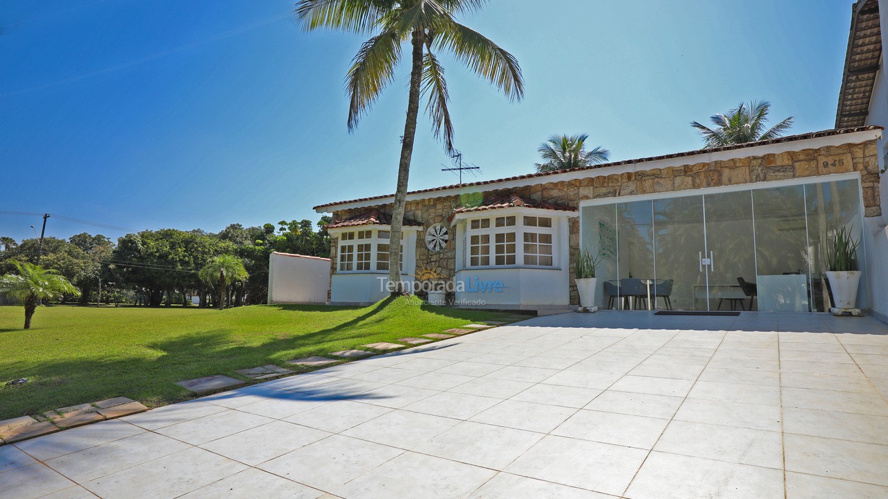 House for vacation rental in Guarujá (Jardim Acapulco)