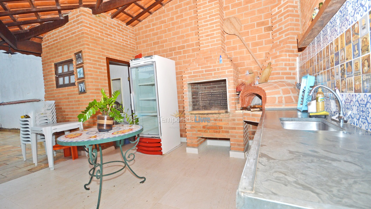 House for vacation rental in Guarujá (Jardim Acapulco)