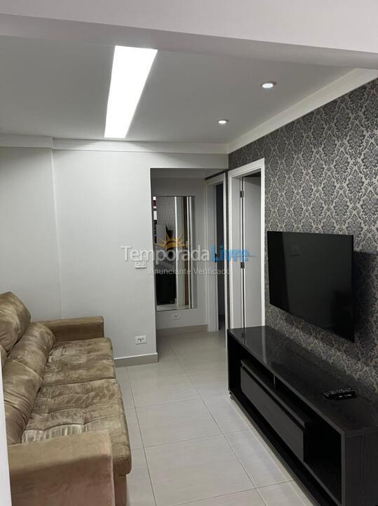 Apartamento para aluguel de temporada em Guarujá (Pitangueiras)