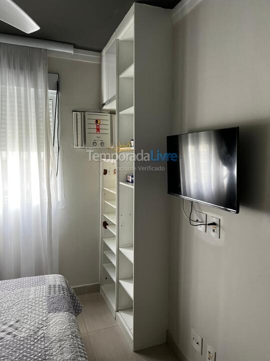 Apartamento para aluguel de temporada em Guarujá (Pitangueiras)