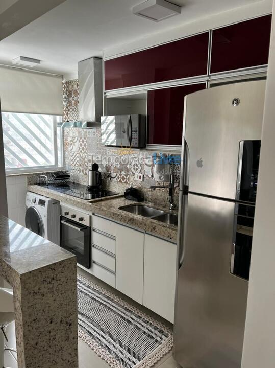 Apartamento para aluguel de temporada em Guarujá (Pitangueiras)