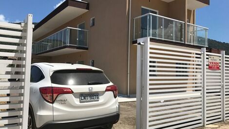 Apartamentos Rafael: a 800 m de Praia da Maranduba, barbacoa, Wi-Fi, aparcamiento