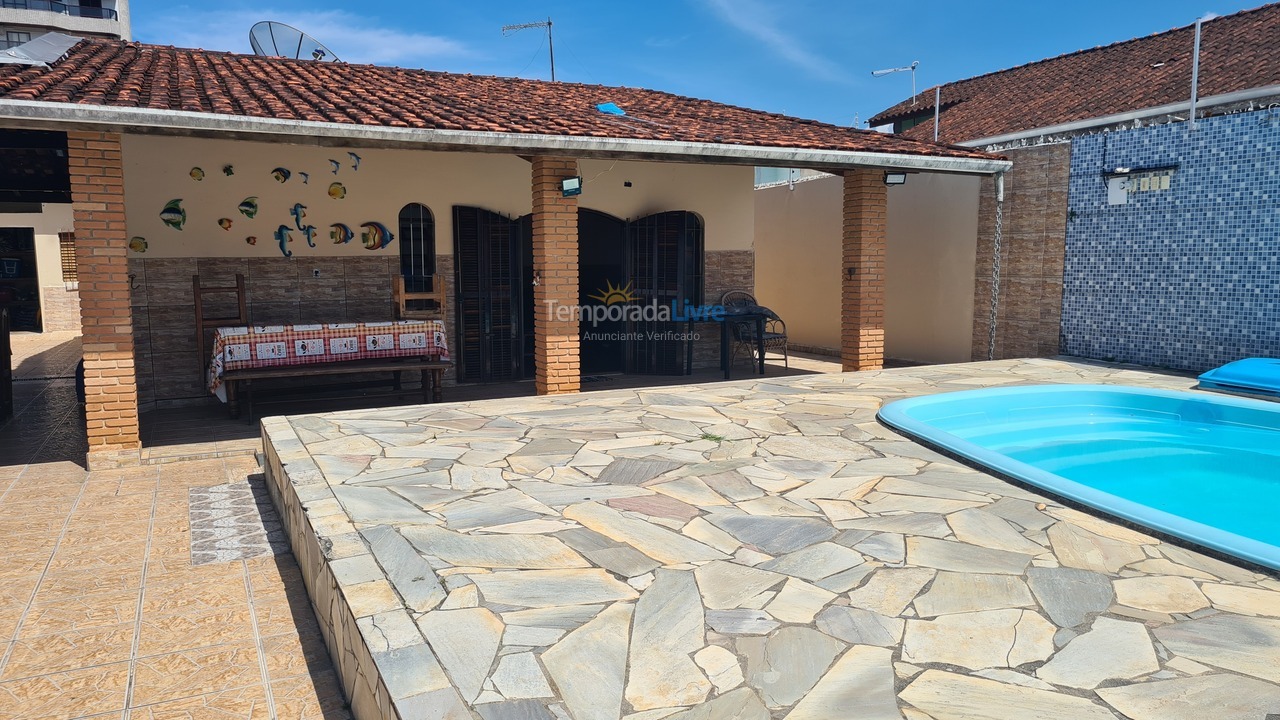 Casa para aluguel de temporada em Caraguatatuba (Martim de Sá)