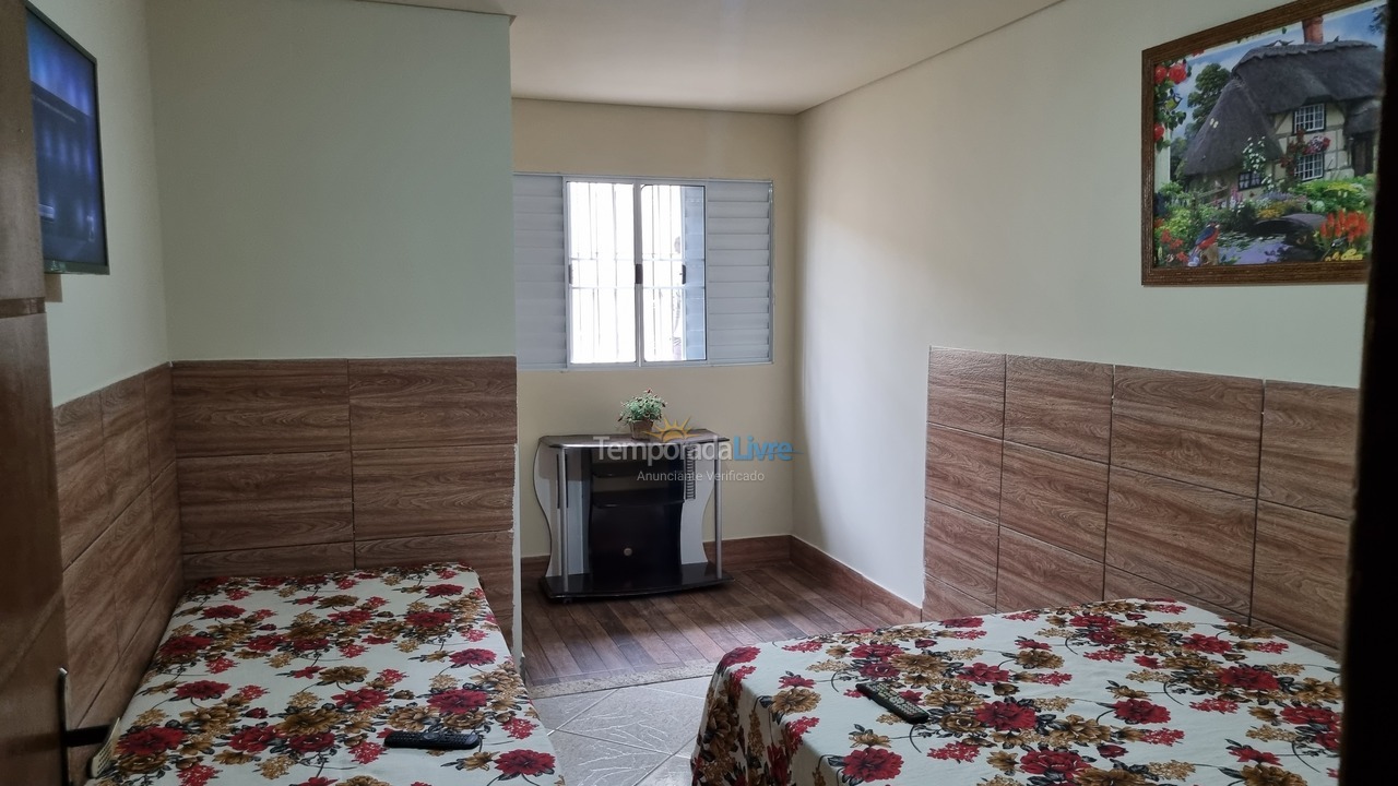 Casa para aluguel de temporada em Caraguatatuba (Martim de Sá)