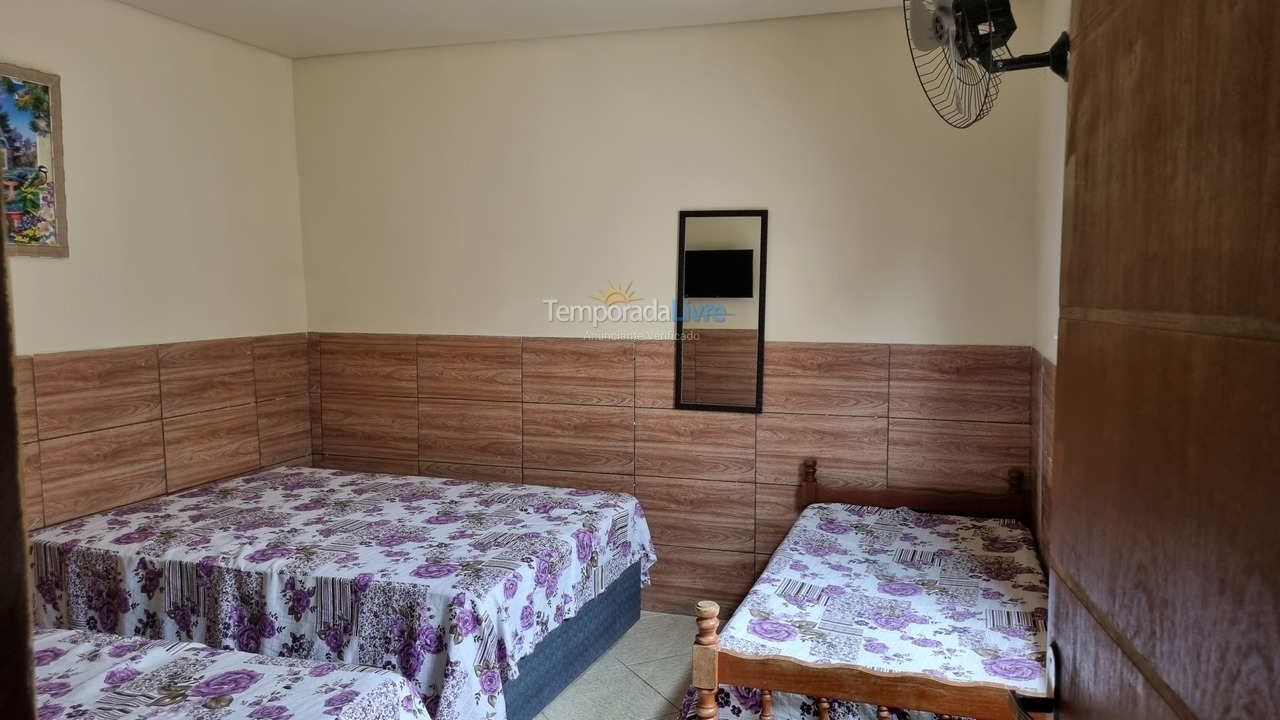 Casa para aluguel de temporada em Caraguatatuba (Martim de Sá)