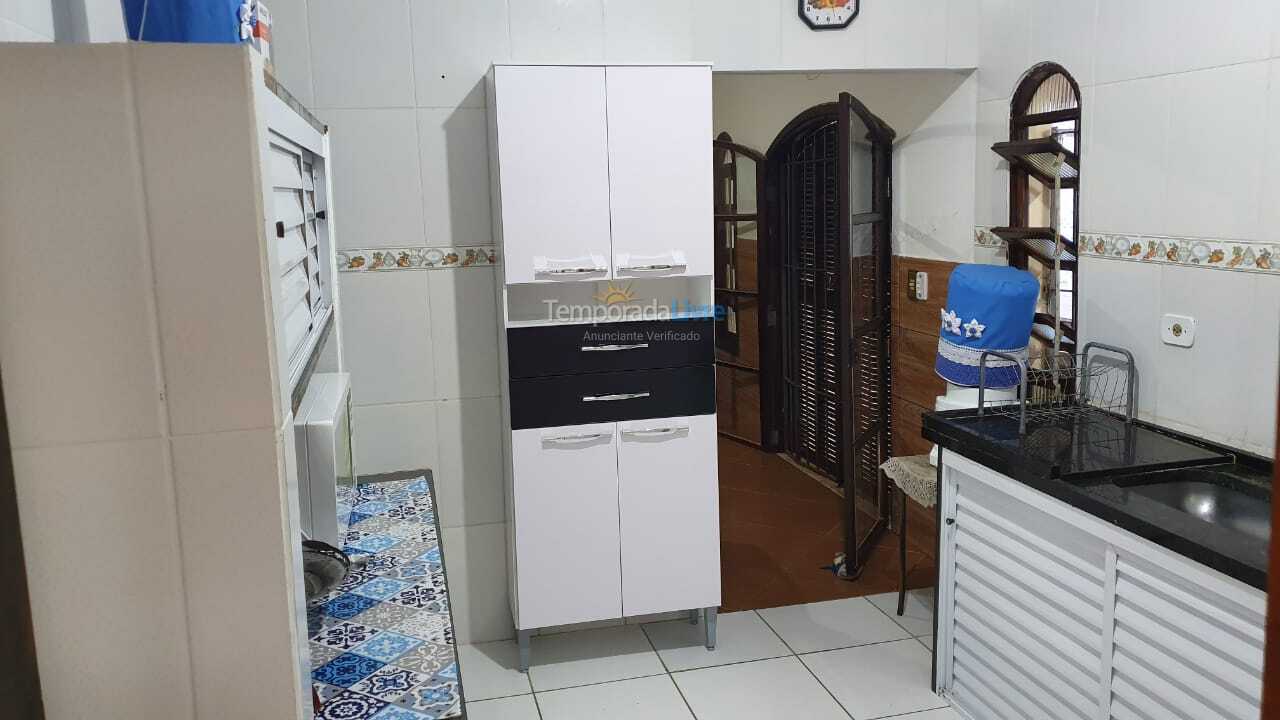 Casa para aluguel de temporada em Caraguatatuba (Martim de Sá)