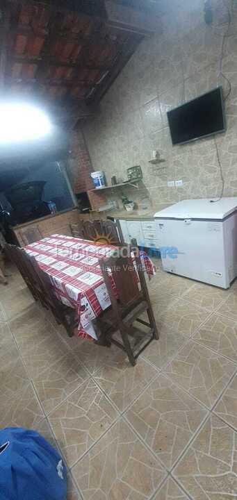 Casa para aluguel de temporada em Caraguatatuba (Martim de Sá)