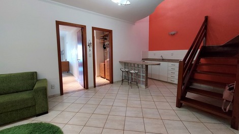 Com acesso interno pela escada ou elevador