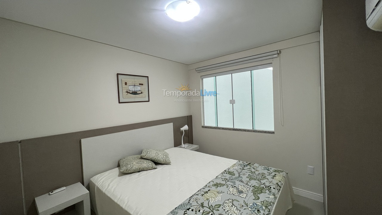 Apartment for vacation rental in Bombinhas (Canto Grande)