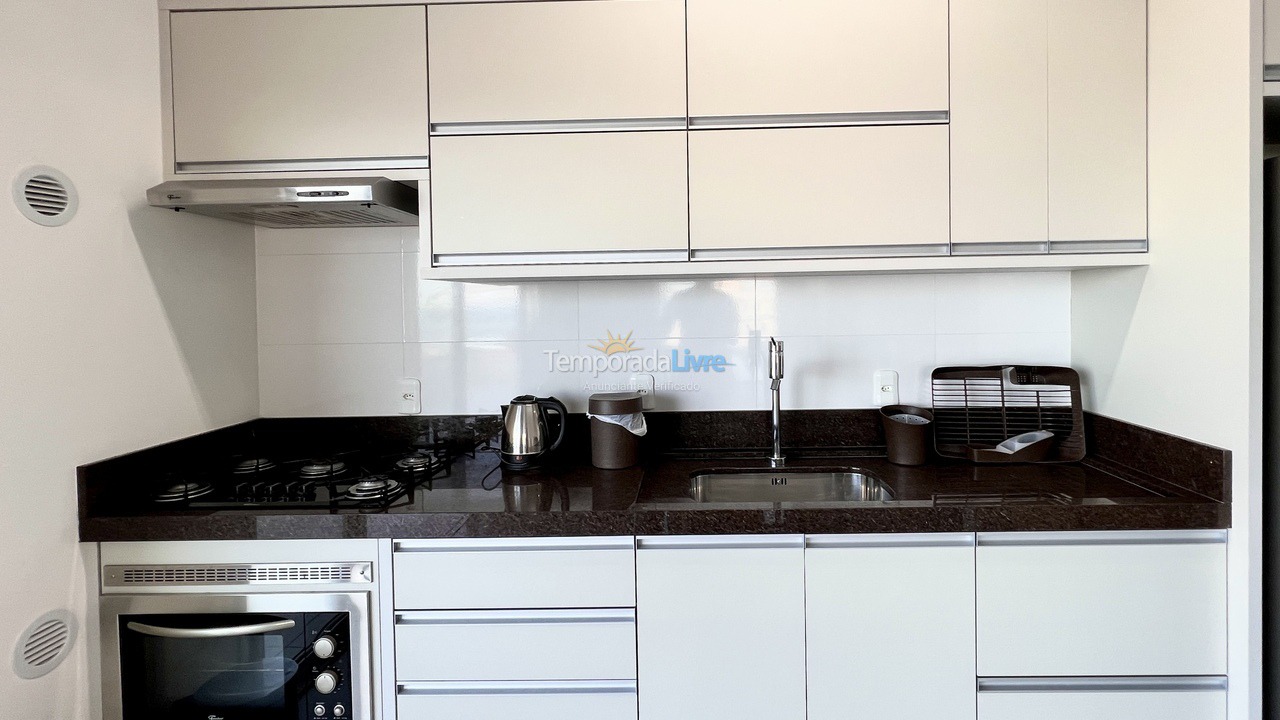 Apartamento para aluguel de temporada em Bombinhas (Canto Grande)