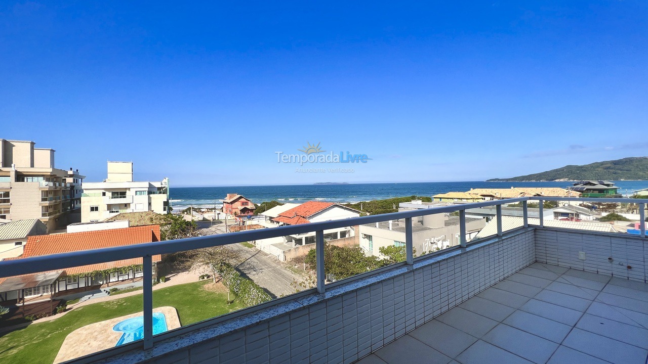 Apartamento para aluguel de temporada em Bombinhas (Canto Grande)