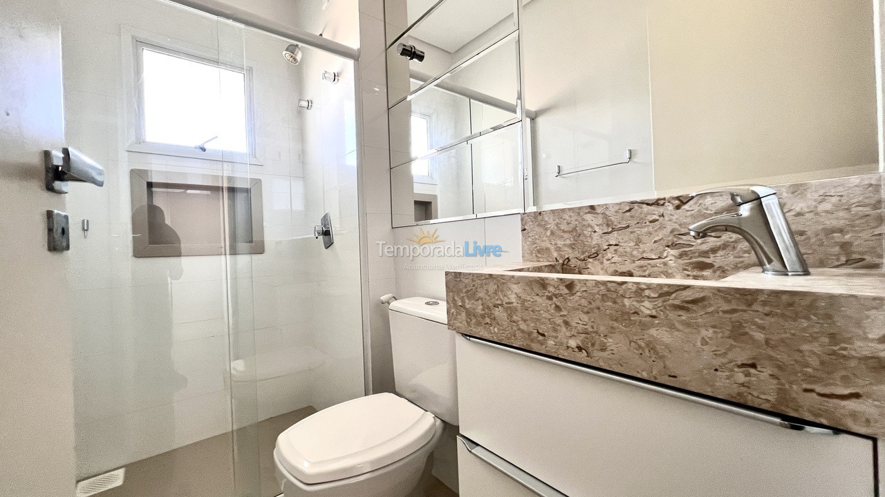 Apartamento para aluguel de temporada em Bombinhas (Canto Grande)