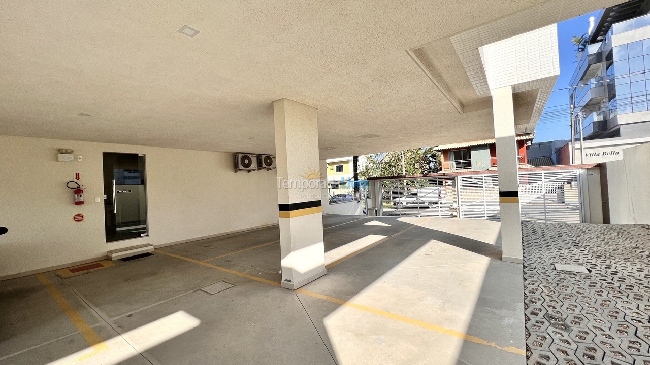 Apartamento para aluguel de temporada em Bombinhas (Canto Grande)