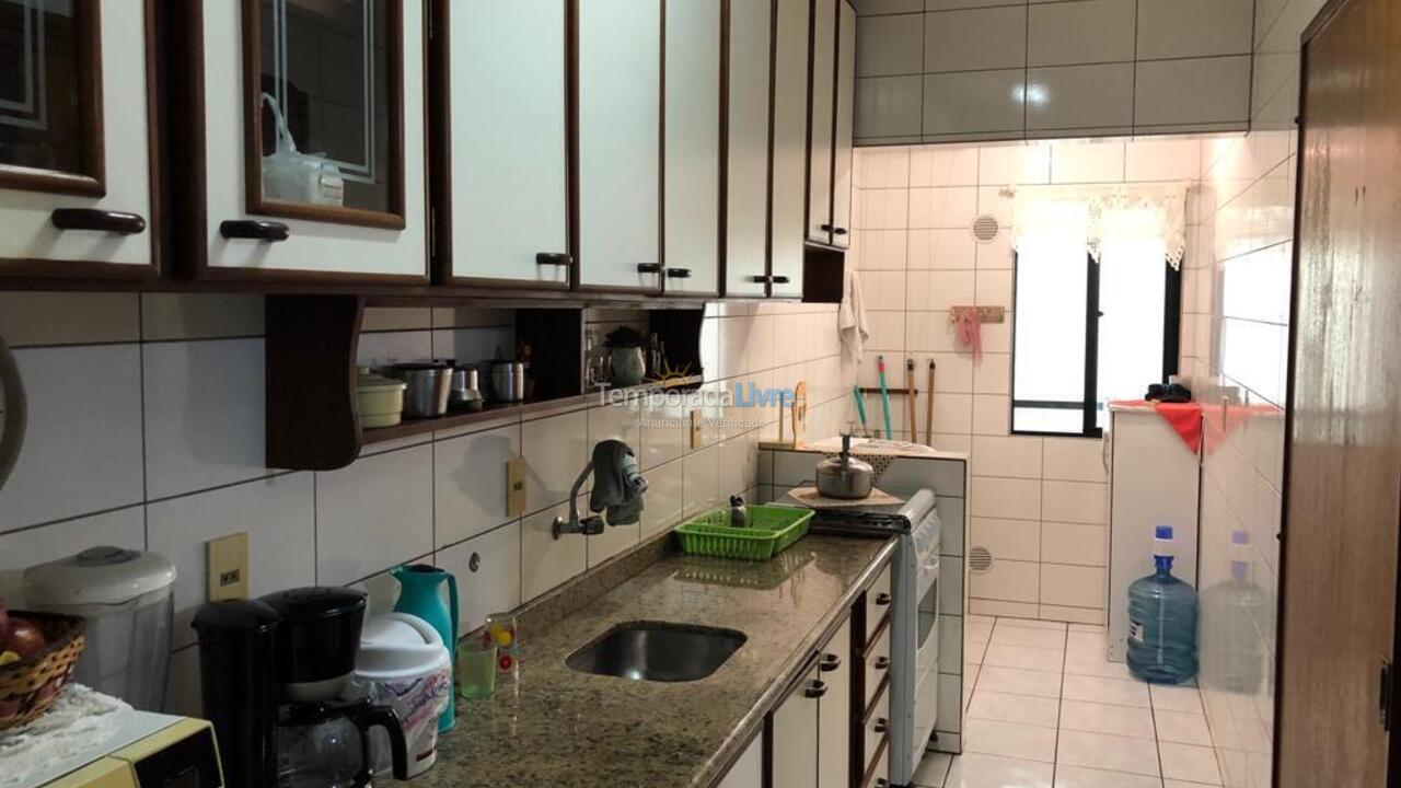 Apartamento para alquiler de vacaciones em Itapema (Meia Praia)