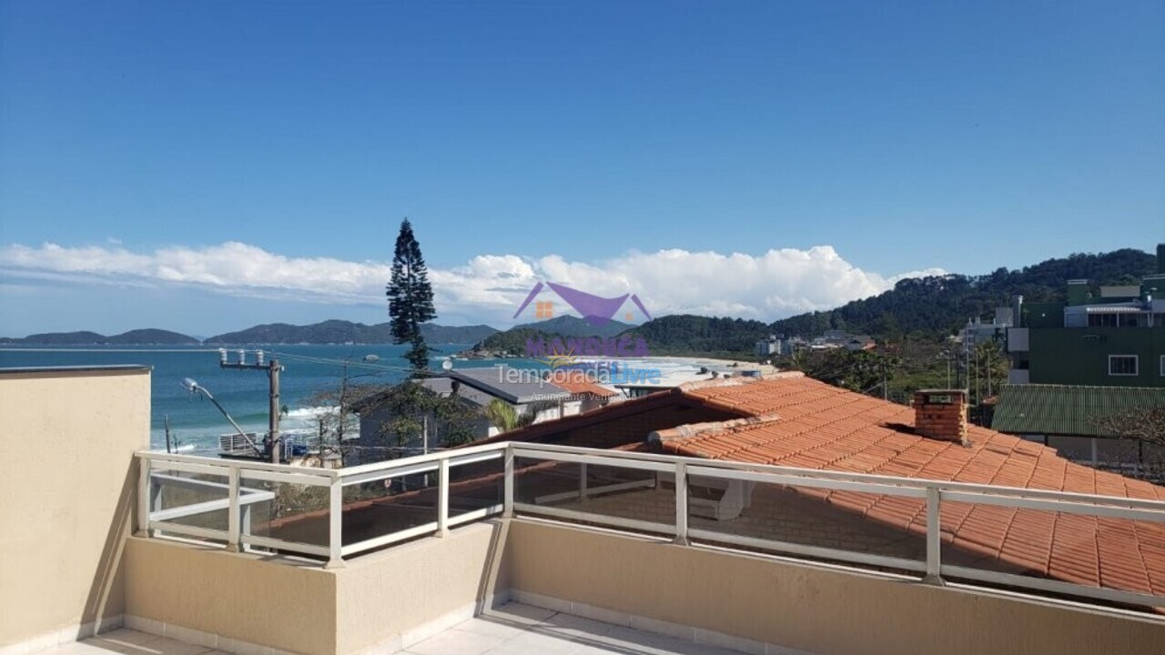 Casa para alquiler de vacaciones em Bombinhas (Praia de Quatro Ilhas)