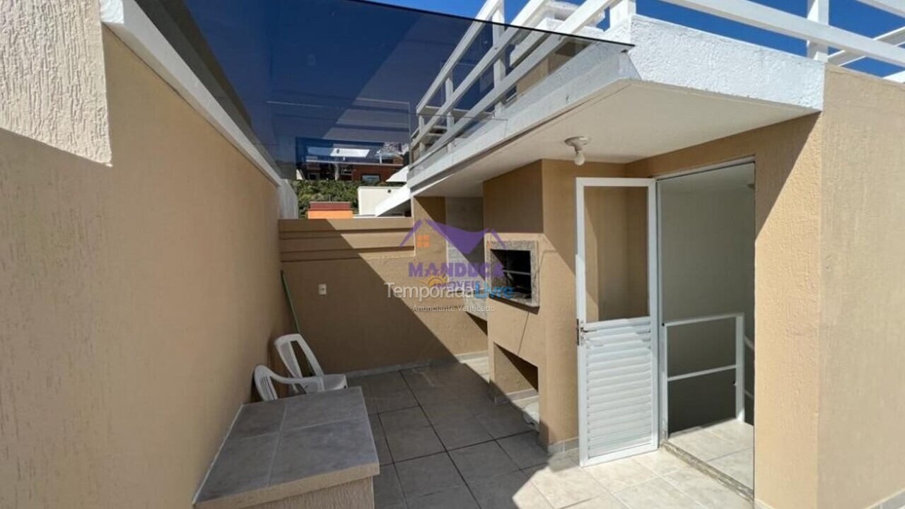 Casa para alquiler de vacaciones em Bombinhas (Praia de Quatro Ilhas)