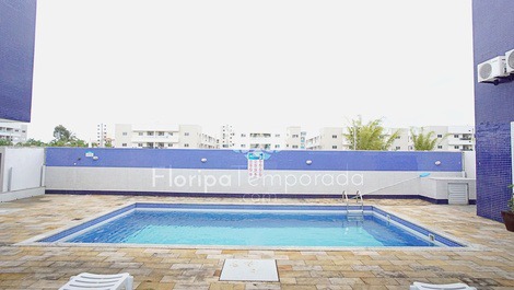 Apartamento completo, com piscina e perto da praia