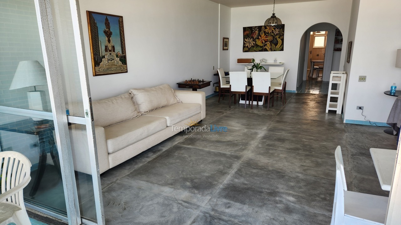 Apartamento para aluguel de temporada em Guarujá (Pitangueiras)