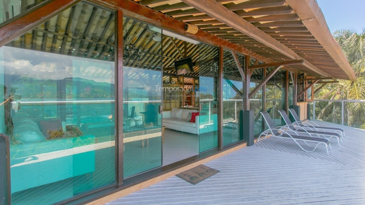 Casa para alquiler de vacaciones em Ilhabela (Barra Velha)