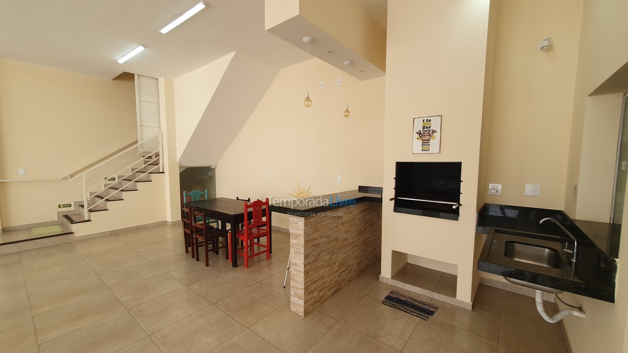 Casa para aluguel de temporada em Artur Nogueira (Bairro Itamarati)