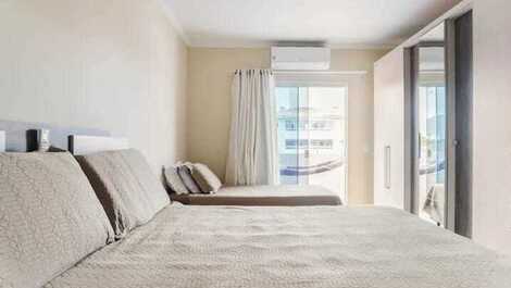 Self Check-In, Wi-Fi, Air, 2 Garages Home Office, comfort and security