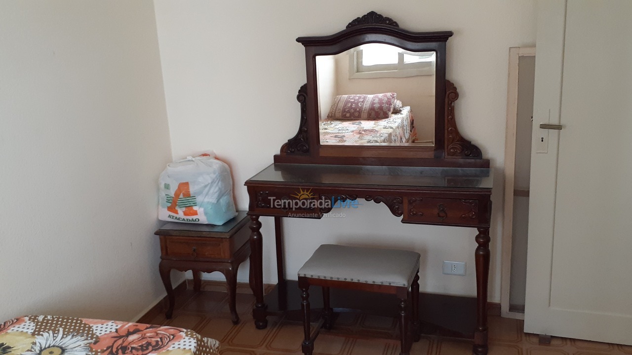 Apartment for vacation rental in Guarujá (Pitangueiras)