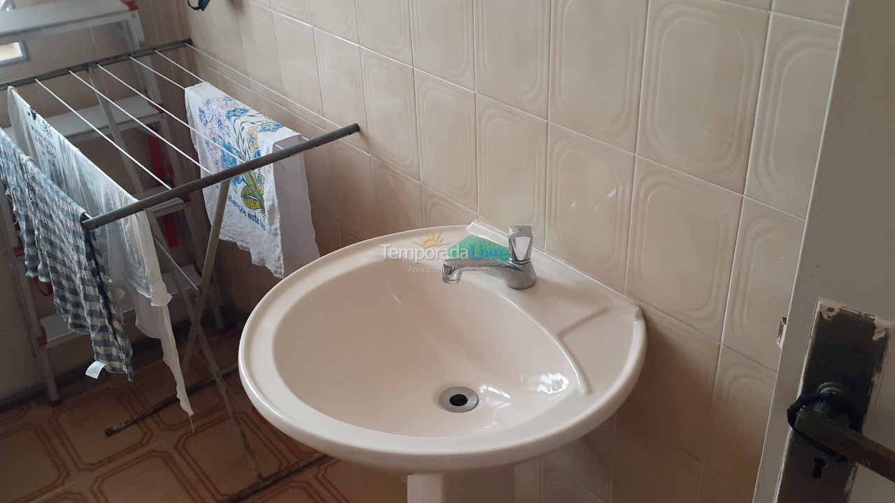 Apartment for vacation rental in Guarujá (Pitangueiras)