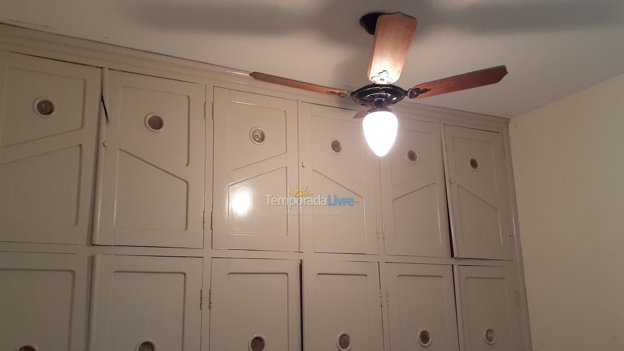 Apartment for vacation rental in Guarujá (Pitangueiras)