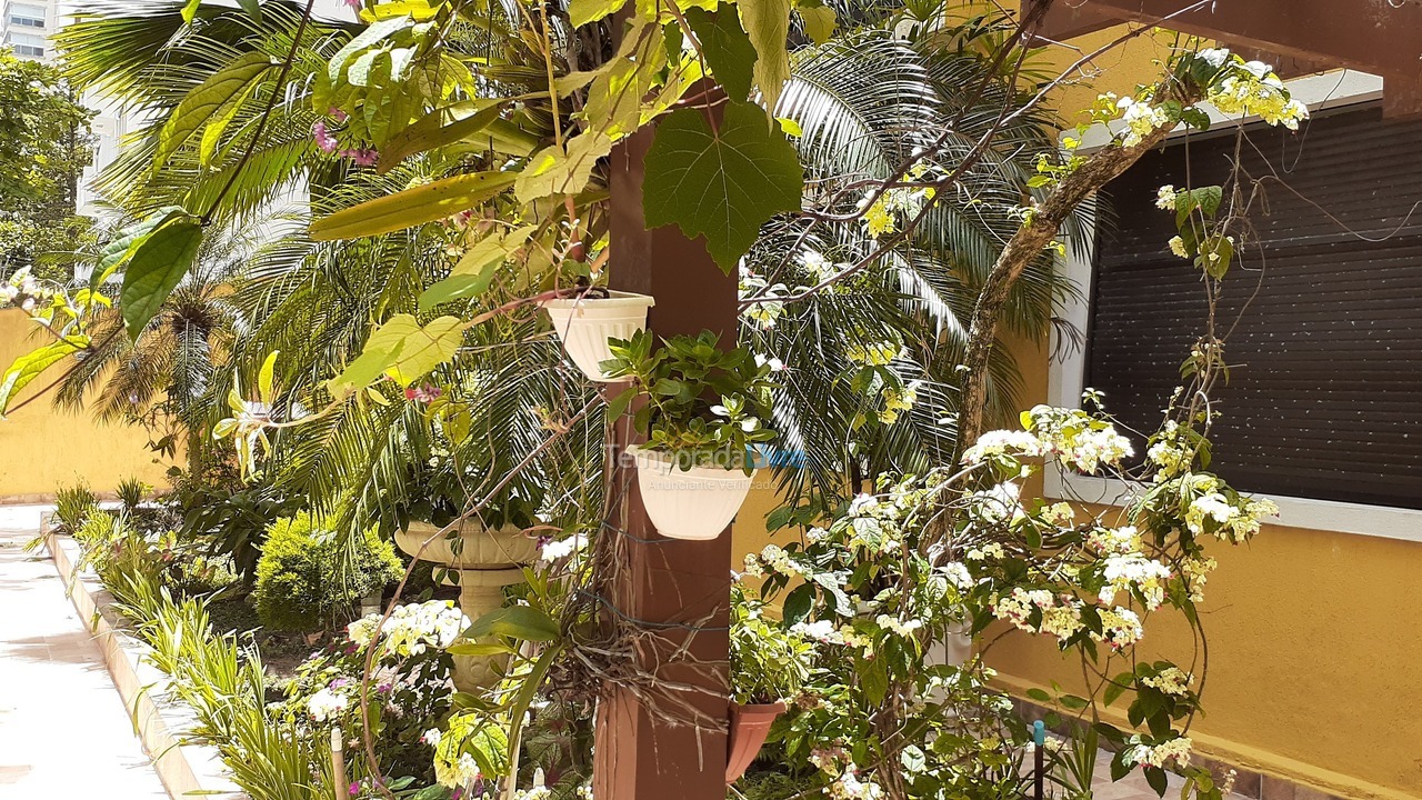 Apartment for vacation rental in Guarujá (Pitangueiras)