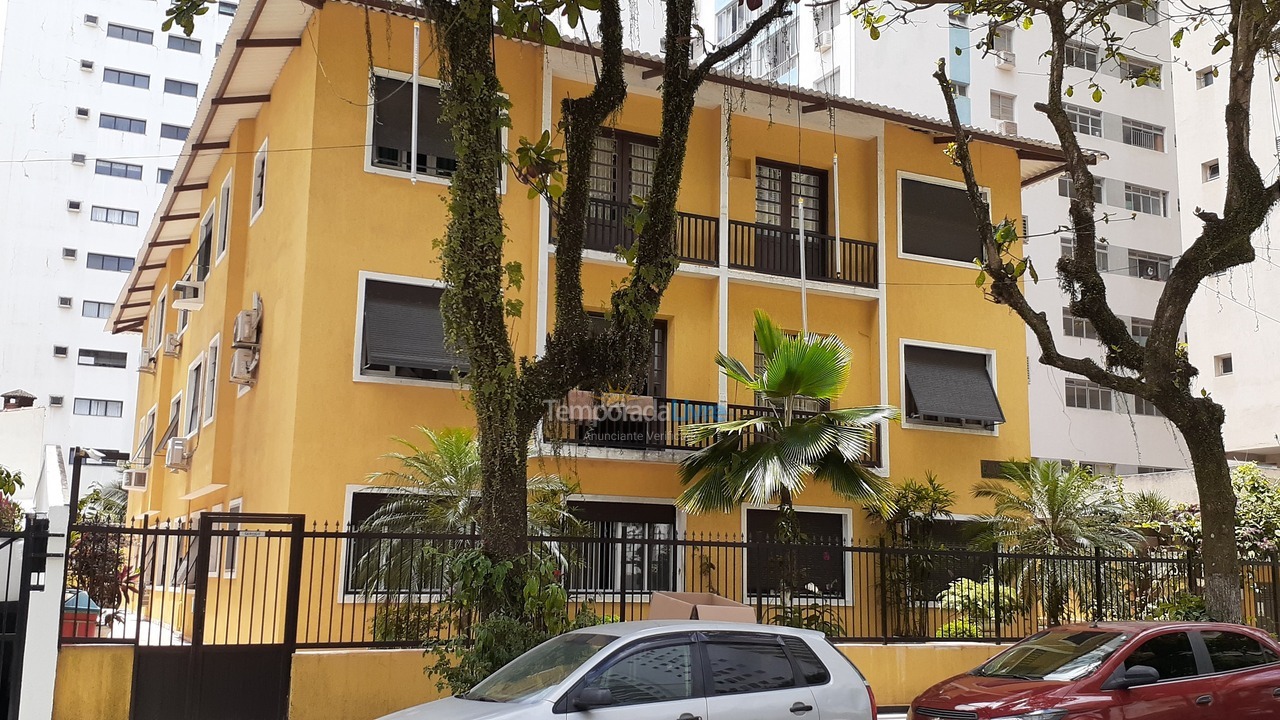 Apartment for vacation rental in Guarujá (Pitangueiras)