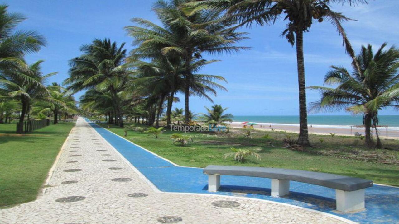 Casa para aluguel de temporada em Camaçari (Praia de Guarajuba)