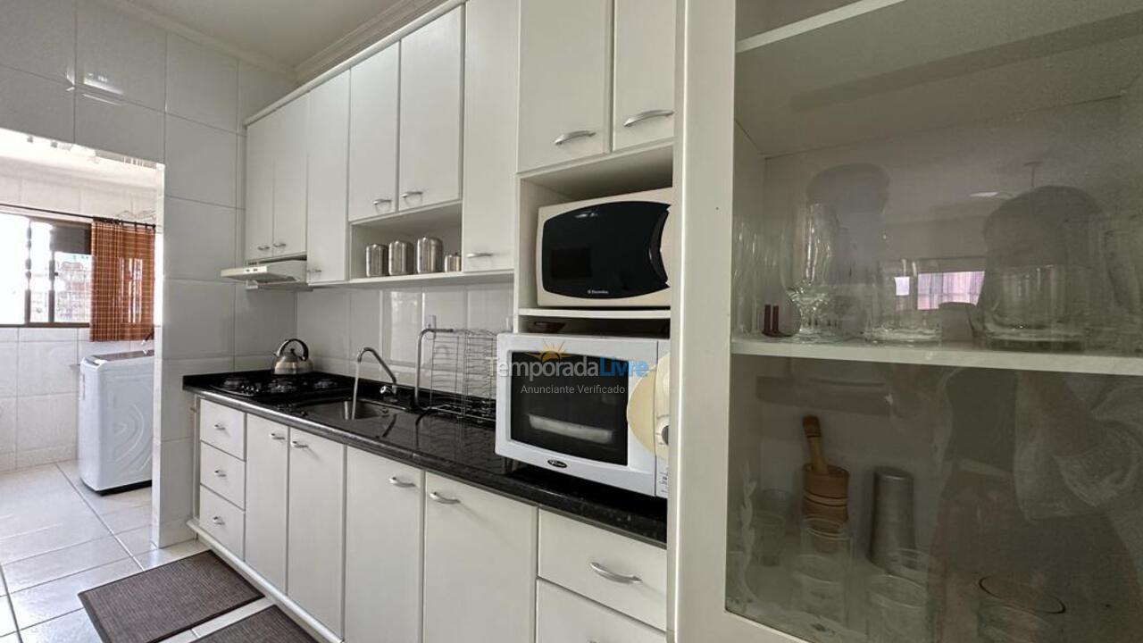 Apartment for vacation rental in Itapema (Meia Praia)