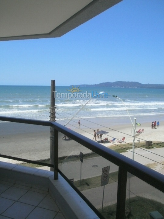 Apartamento para aluguel de temporada em Itapema (Meia Praia)