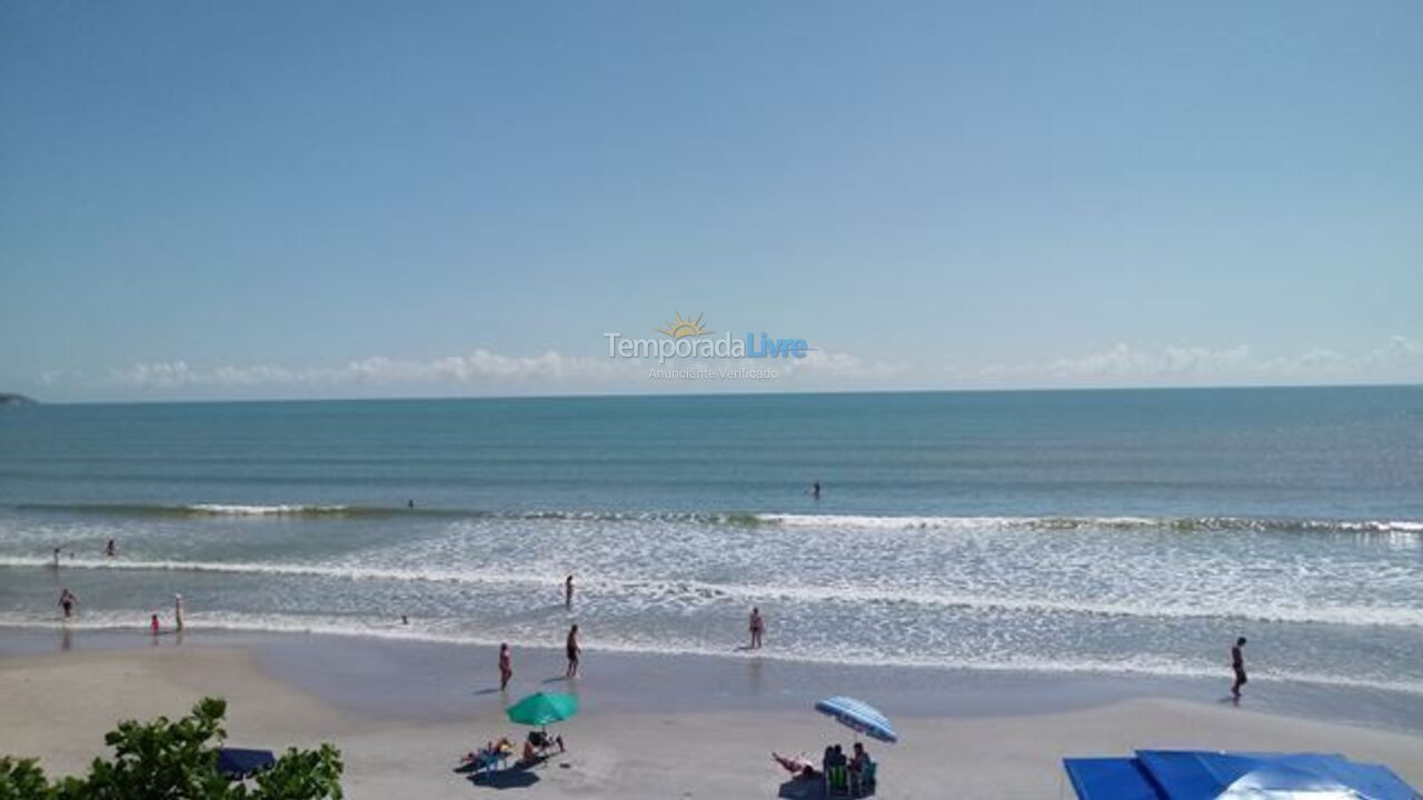 Apartamento para aluguel de temporada em Itapema (Meia Praia)