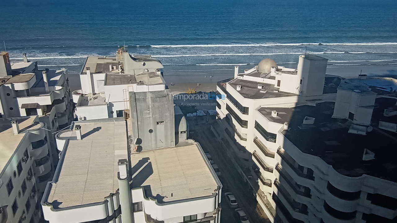 Apartamento para aluguel de temporada em Itapema (Meia Praia)