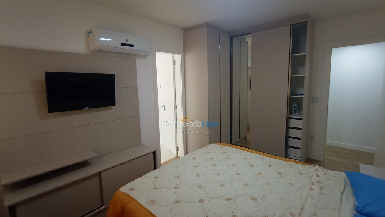 Apartamento para aluguel de temporada em Itapema (Meia Praia)