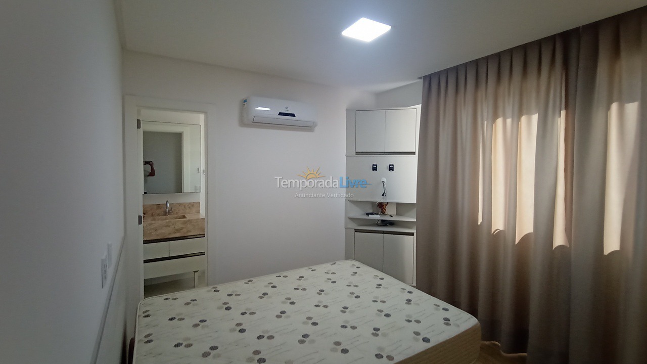 Apartamento para aluguel de temporada em Itapema (Meia Praia)