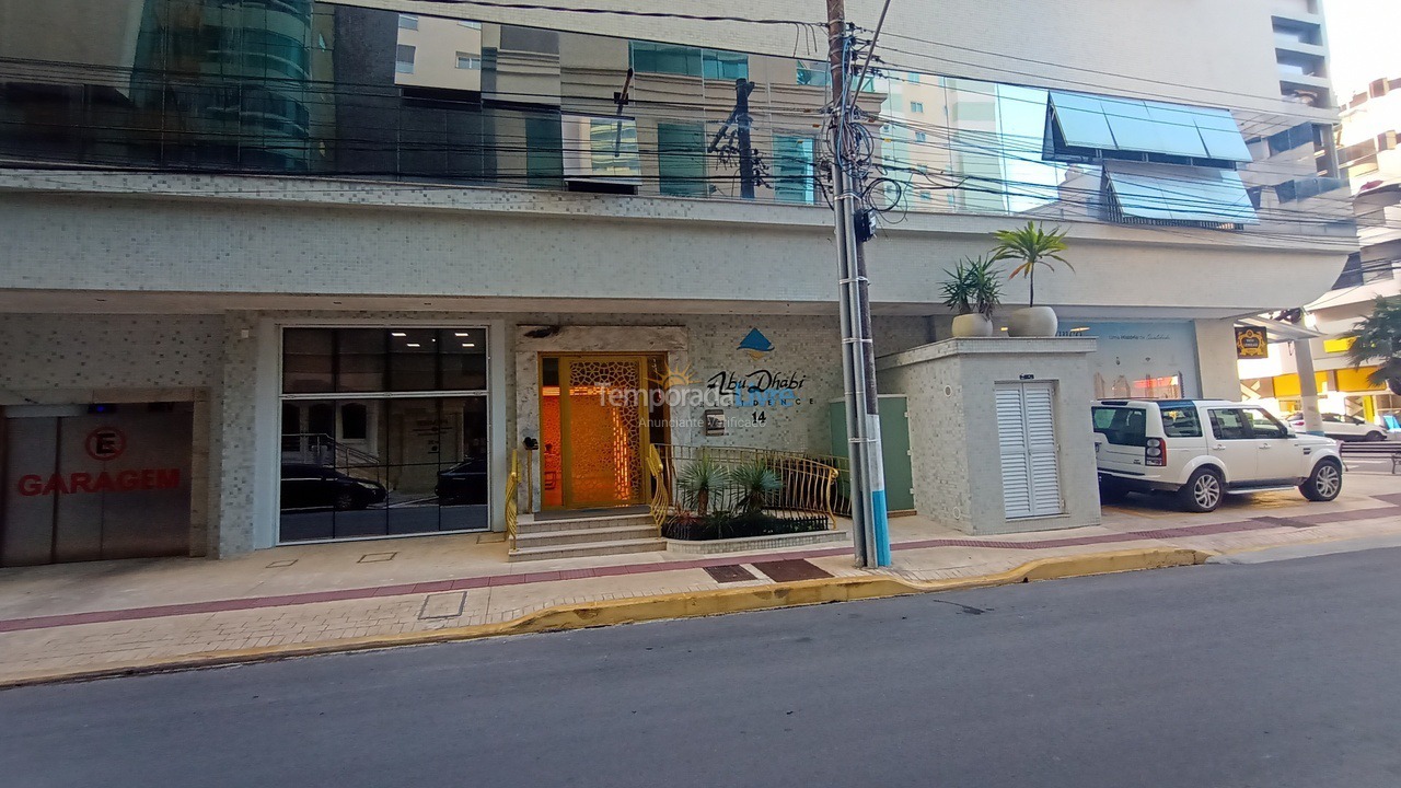 Apartamento para aluguel de temporada em Itapema (Meia Praia)