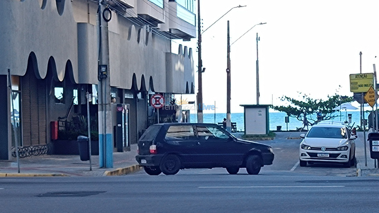 Apartamento para aluguel de temporada em Itapema (Meia Praia)