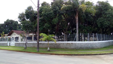 Muito espaço ... área de 781 m2