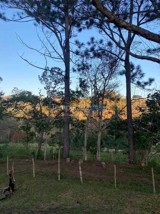 Chácara / sítio para aluguel de temporada em Paraibuna (Bairro Campo Redondo)