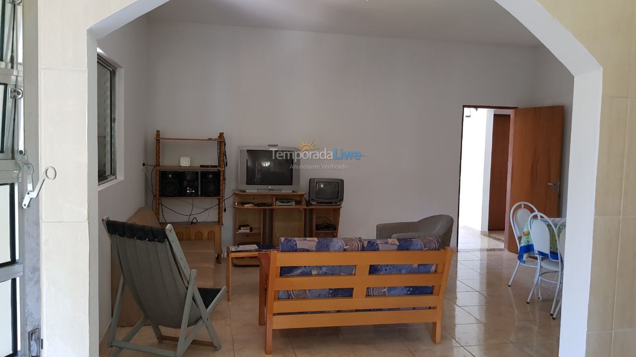 Chácara / sítio para aluguel de temporada em Paraibuna (Bairro Campo Redondo)