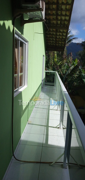 Casa para aluguel de temporada em Ubatuba (Pereque Açu)